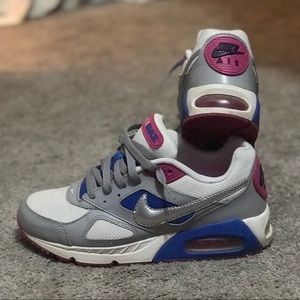 Nike - Women’s Air Max